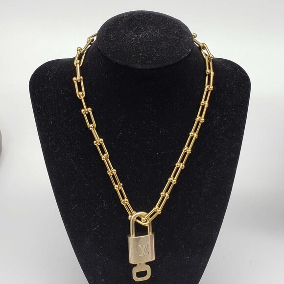 100% Auth Louis Vuitton Lock & Key with Unbranded Gold Plated Chain Necklace